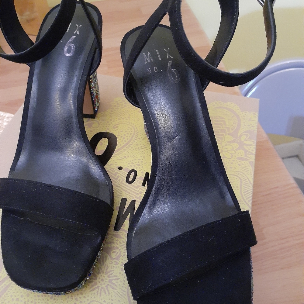 Mix N6 "Sandrea" heels size 6.5 - Picture 5 of 7